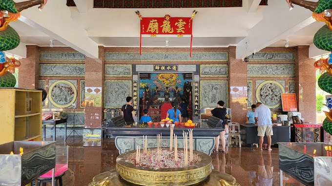 Wan Loong Temple Port Dickson vibe