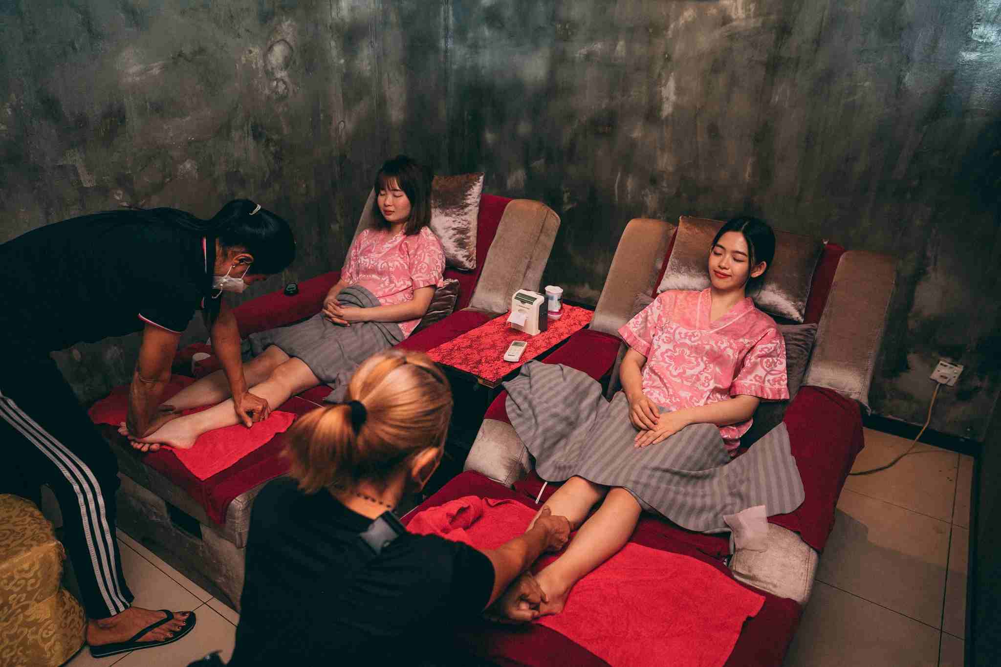 Family Thai Spa Desa Tebrau massage