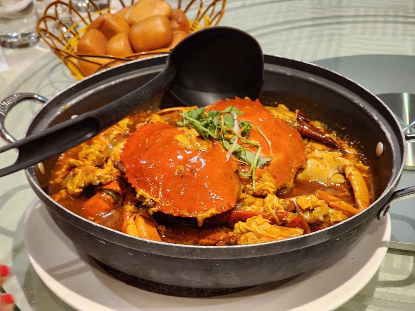 Roland Restaurant chili crab